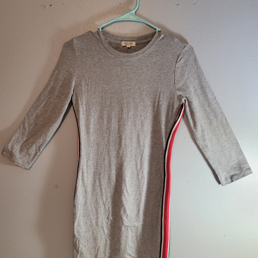 Heart &‎ Hips long sleeve T-Shirt dress with side stripes.
